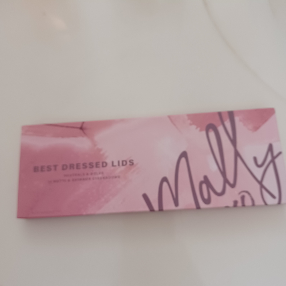 Mally Best Dressed Lids Eyeshadow Palette